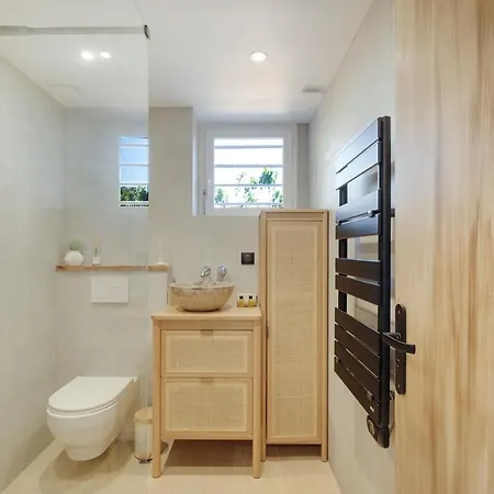 Avec Terrasse Et Piscine Appartamento Antibes