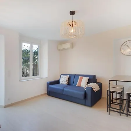 Avec Terrasse Et Piscine Appartamento Antibes