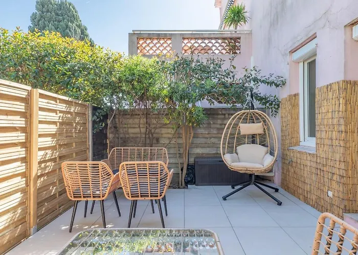 Διαμέρισμα Avec Terrasse Et Piscine